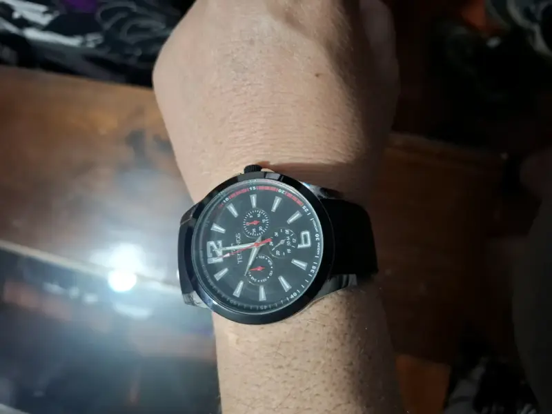Reloj de pulsera negro con cronógrafo - 3