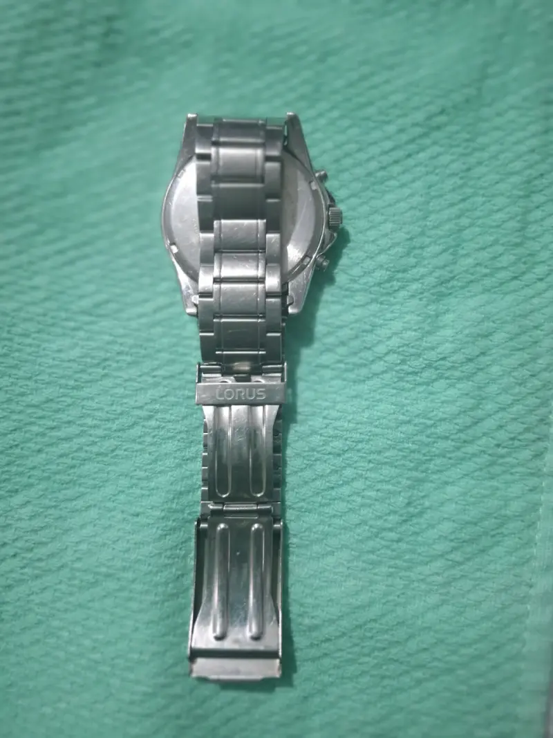 Reloj Lorus de acero inoxidable para hombre - 2
