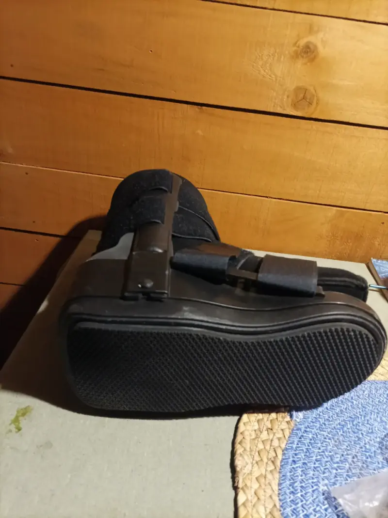 Bota ortopédica negra con velcro tamaño L (41-44) - 2