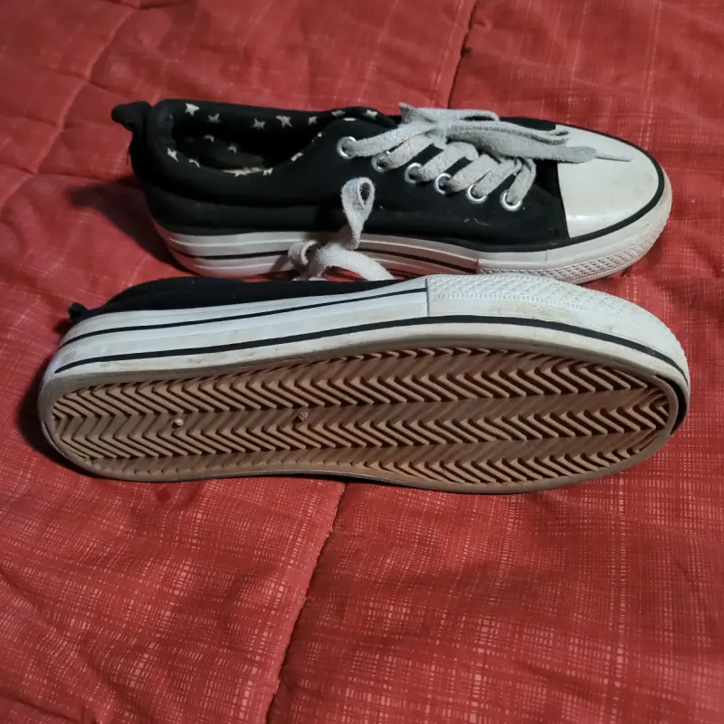 Zapatillas negras de lona con cordones - 2