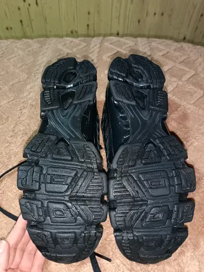 Zapatillas deportivas negras F50+ con diseño moderno - miniatura 5