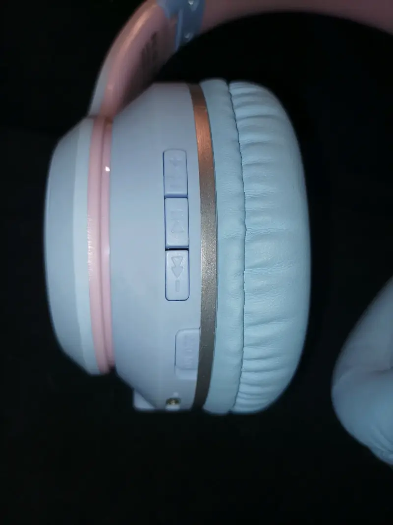 Audífonos Bluetooth o con cable, con luces - 3