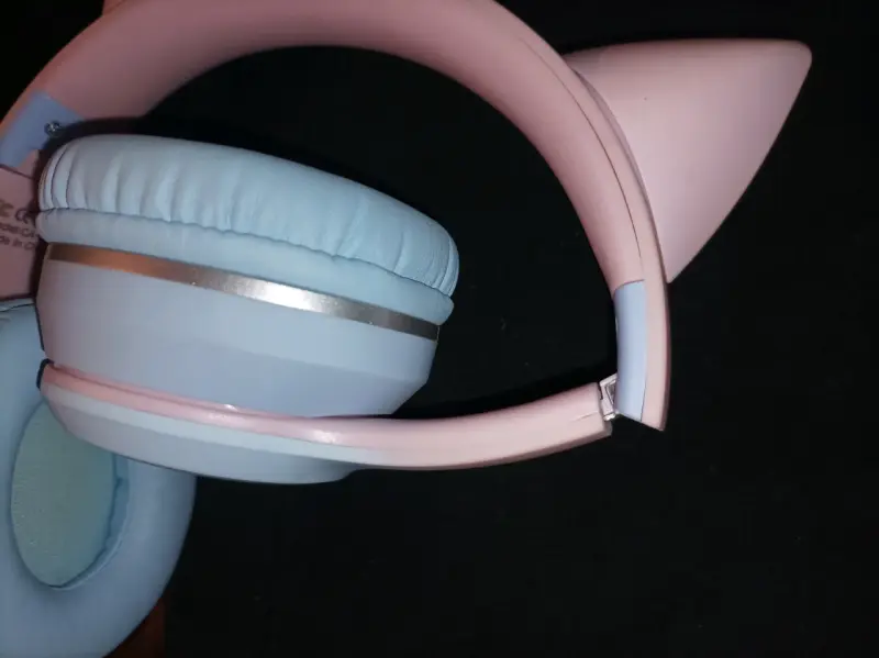 Audífonos Bluetooth o con cable, con luces - 5