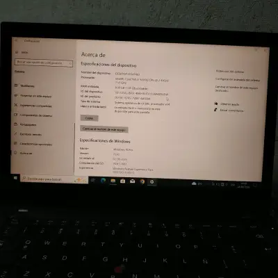 Laptop Lenovo ThinkPad con Windows 10 - miniatura 3