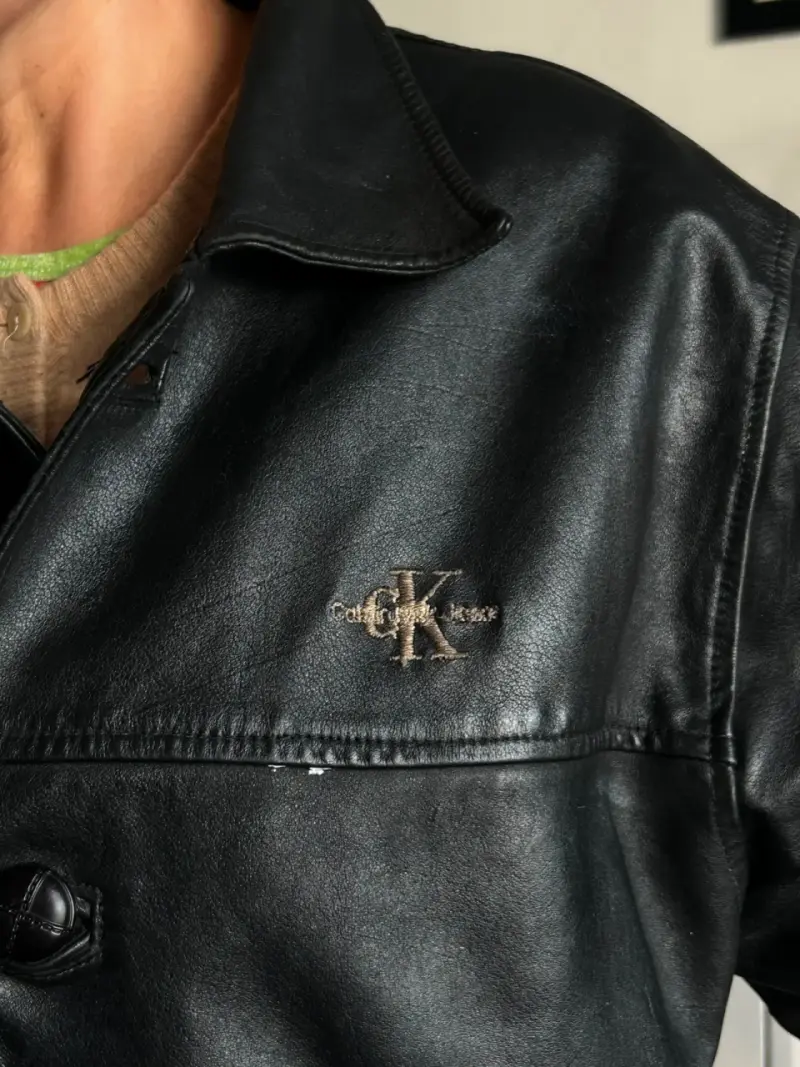 Chaqueta de cuero negra Calvin Klein - 2