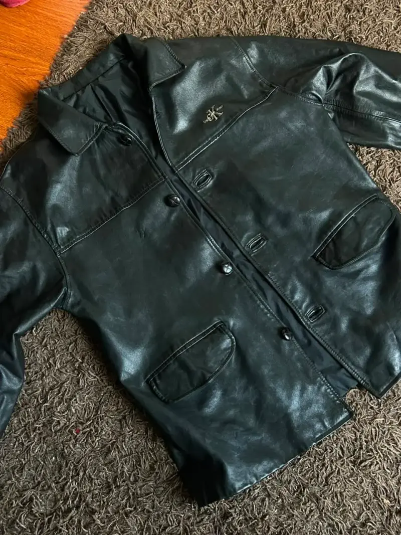 Chaqueta de cuero negra Calvin Klein - 4