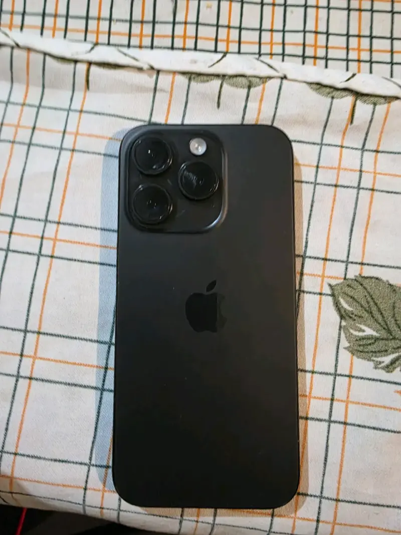 Vendo iphone 15 pro nuevo sin uso - 4