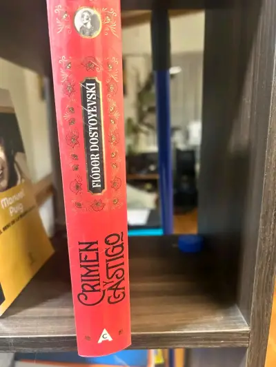 Libro 'Crimen y Castigo' de Fiódor Dostoyevski - miniatura 3