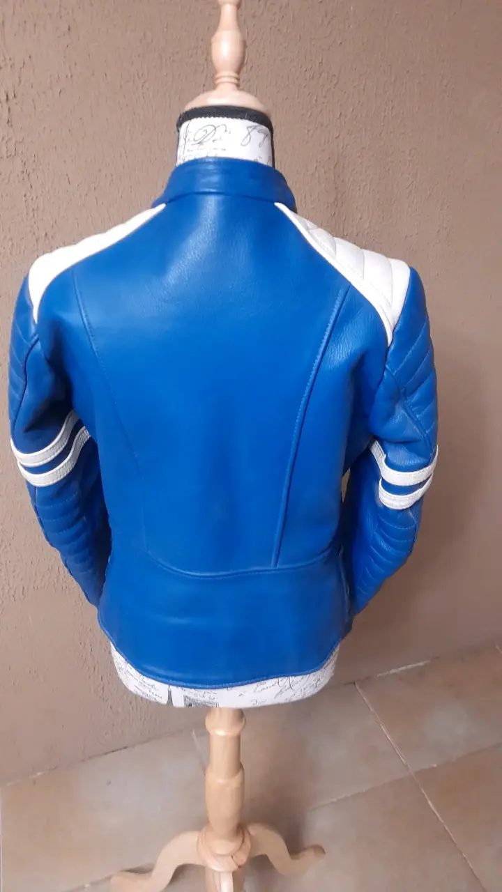 Chaqueta 100% cuero marca Alemana mujer motobiker - 2