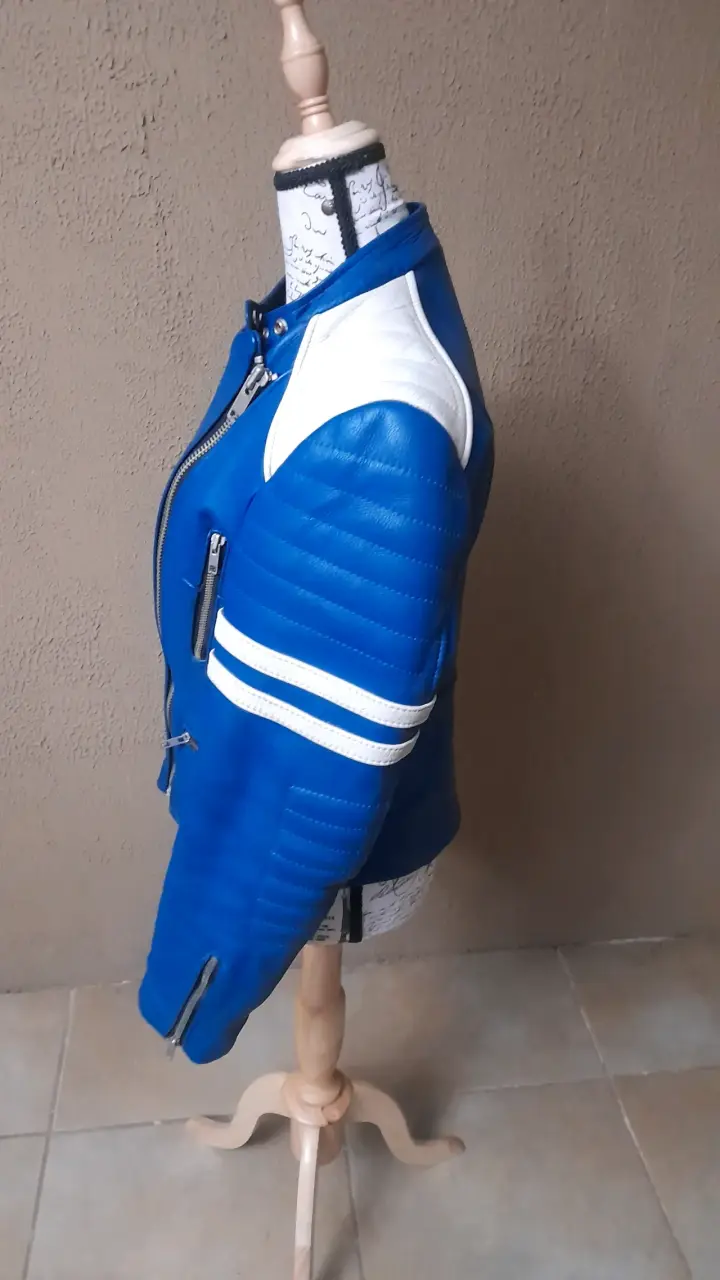 Chaqueta 100% cuero marca Alemana mujer motobiker - 5