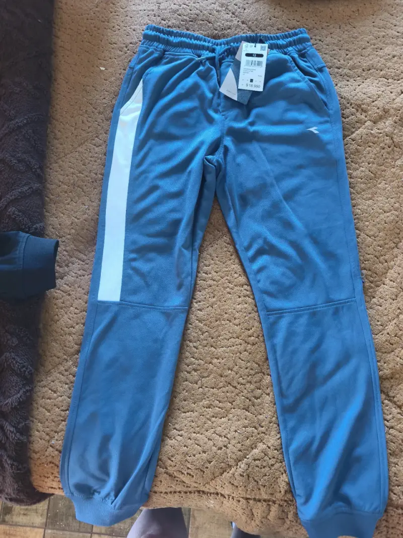 Pantalones deportivos azul con detalle blanco - 2