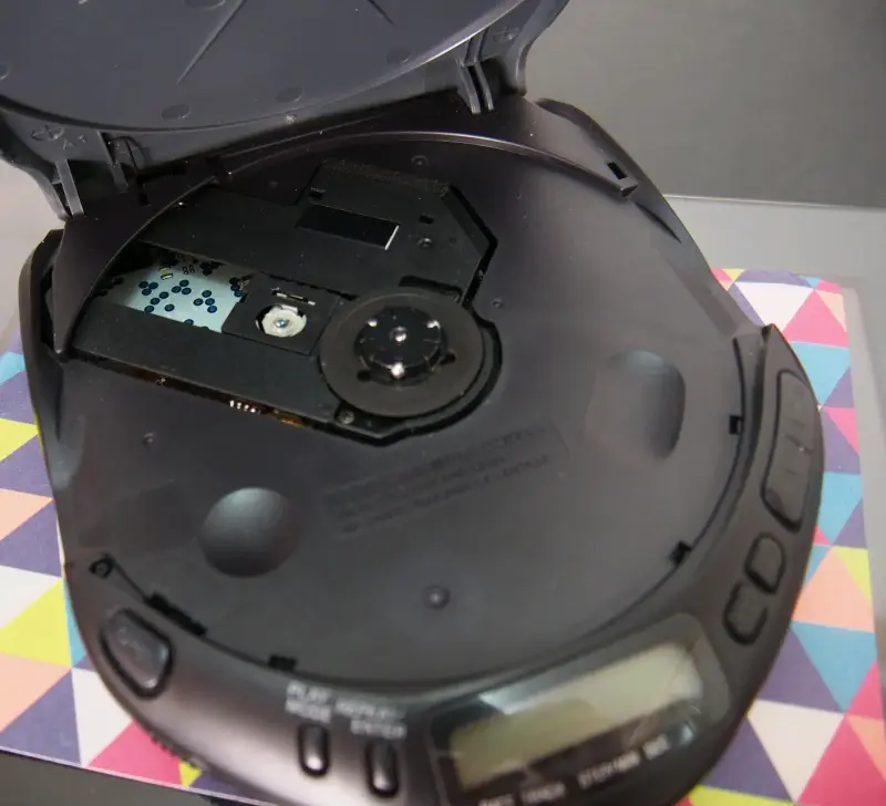 Reproductor de CD portátil Sony Discman D-171 - 2