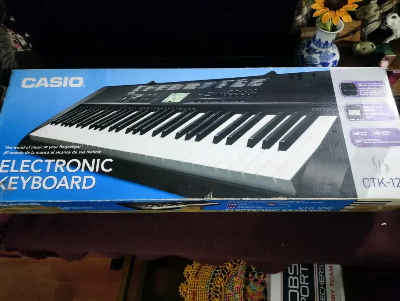 Teclado Electrónico Casio CTK-1200 con Soporte - 1