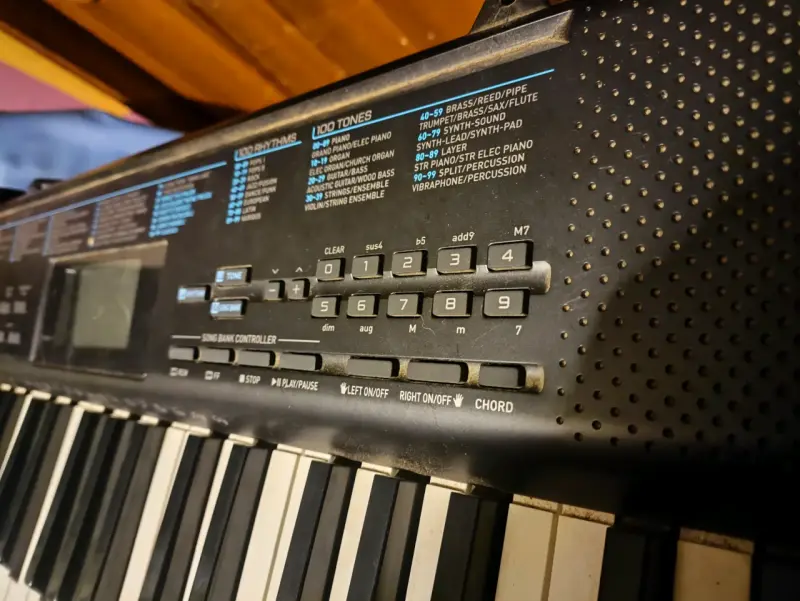 Teclado Electrónico Casio CTK-1200 con Soporte - 5