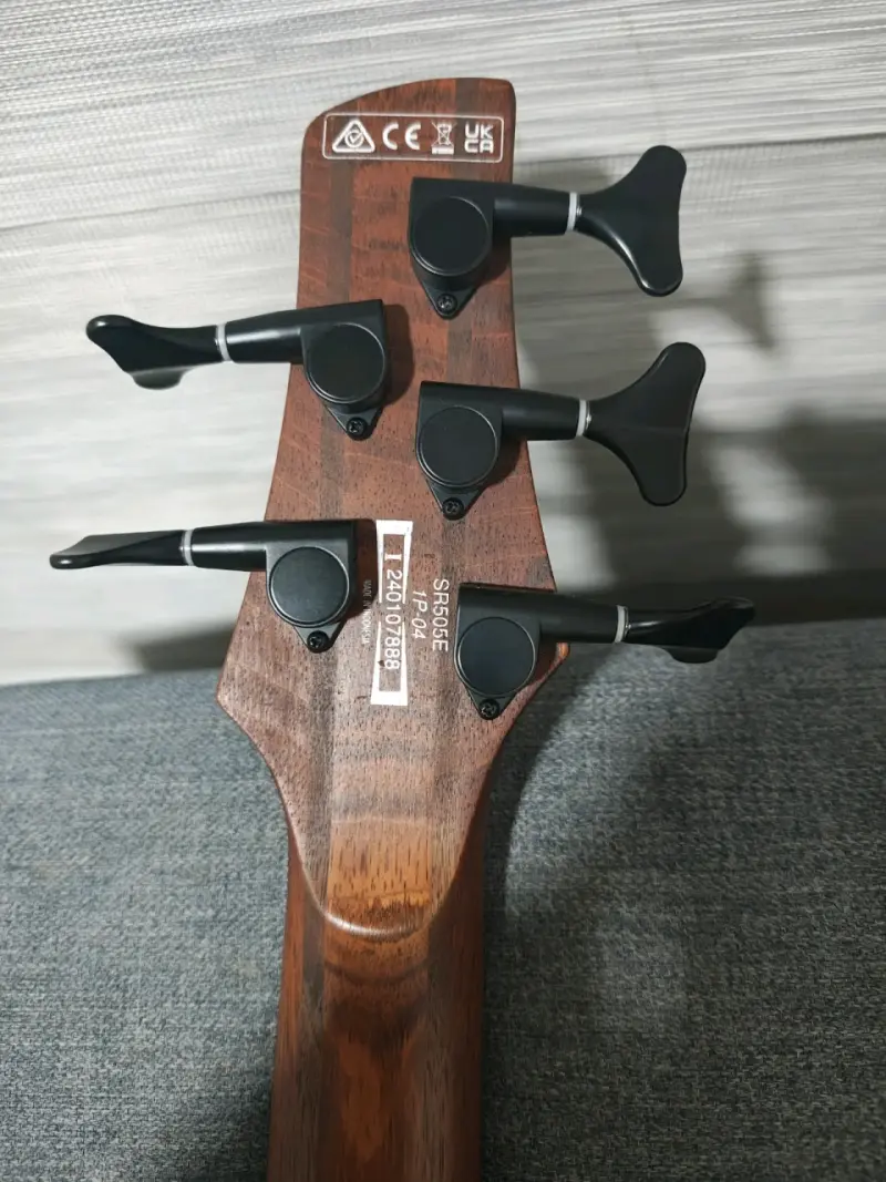 Bajo eléctrico de 5 cuerdas Ibanez SR505e - 4