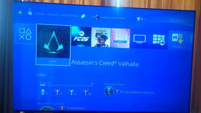 Consola PlayStation 4 con dos controles y juegos - 3