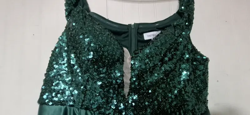 Vestido de fiesta verde esmeralda con lentejuelas - 2