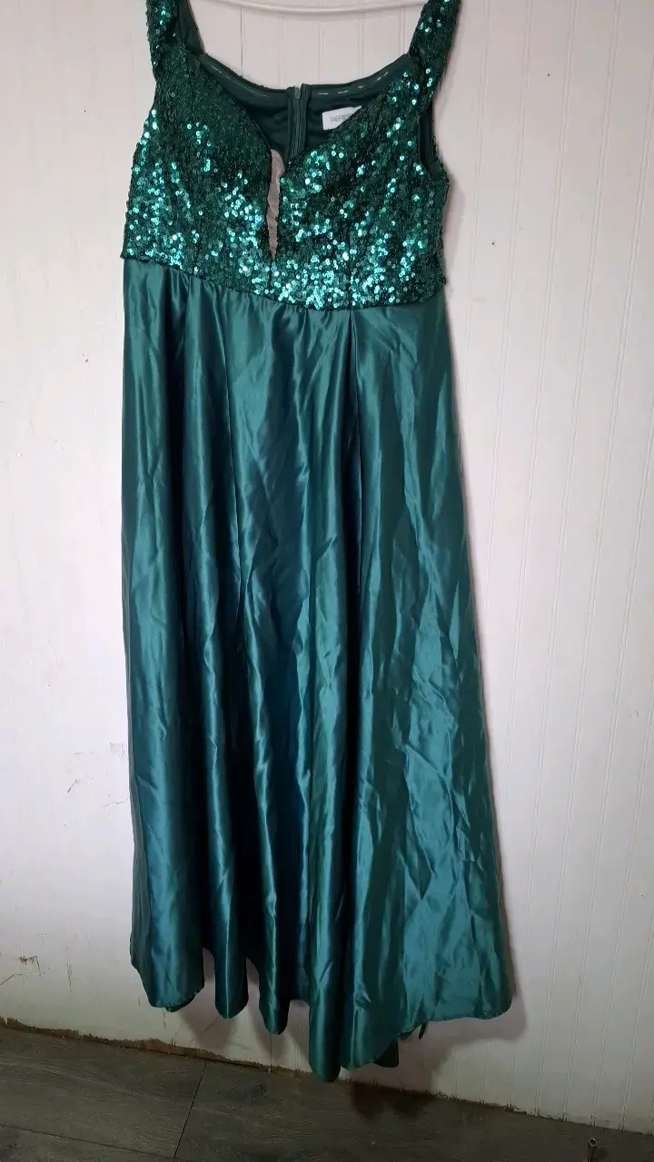 Vestido de fiesta verde esmeralda con lentejuelas - 3