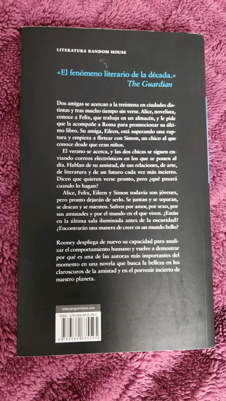 Libro 'Dónde Estás, Mundo Bello' de Sally Rooney - 2