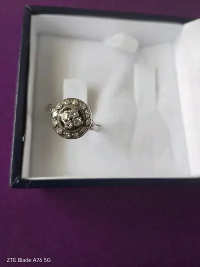 Anillo de oro blanco y brillantes genuinos - miniatura 4