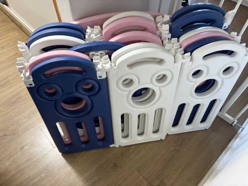 Corral infantil plegable de plástico multicolor - 1