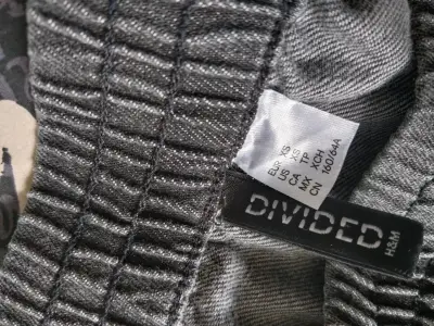 Pantalones  grises H&M Divided talla 36/38 - miniatura 2