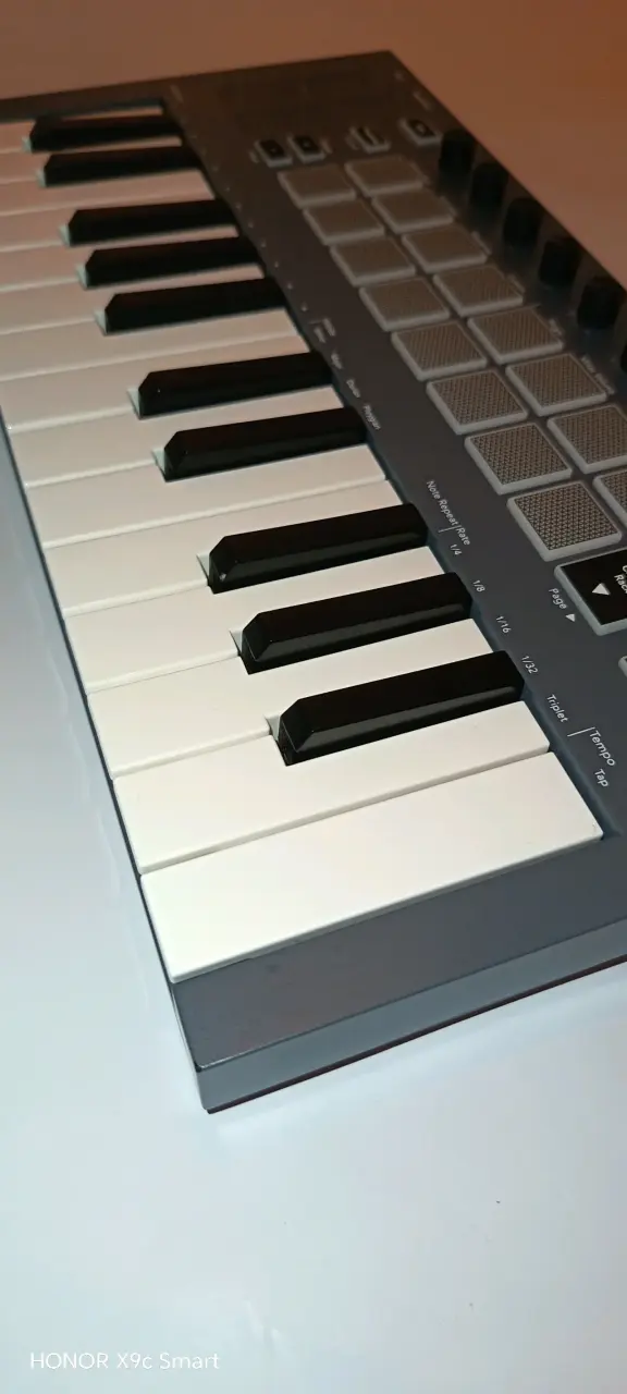 Controlador MIDI FLKey Mini para FL Studio - 2