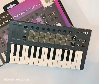 Controlador MIDI FLKey Mini para FL Studio - miniatura 3