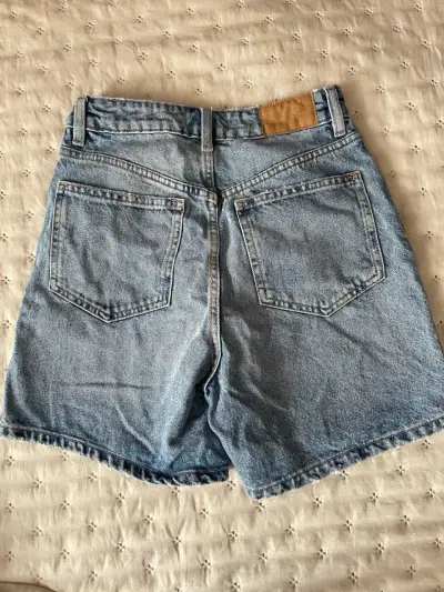 Shorts Zara talla 32 - miniatura 2