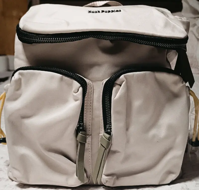 Mochila Hush Puppies beige con bolsillos - 2
