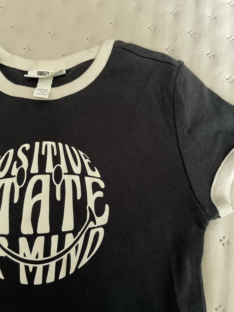 Polera negra Smiley talla xs - 3