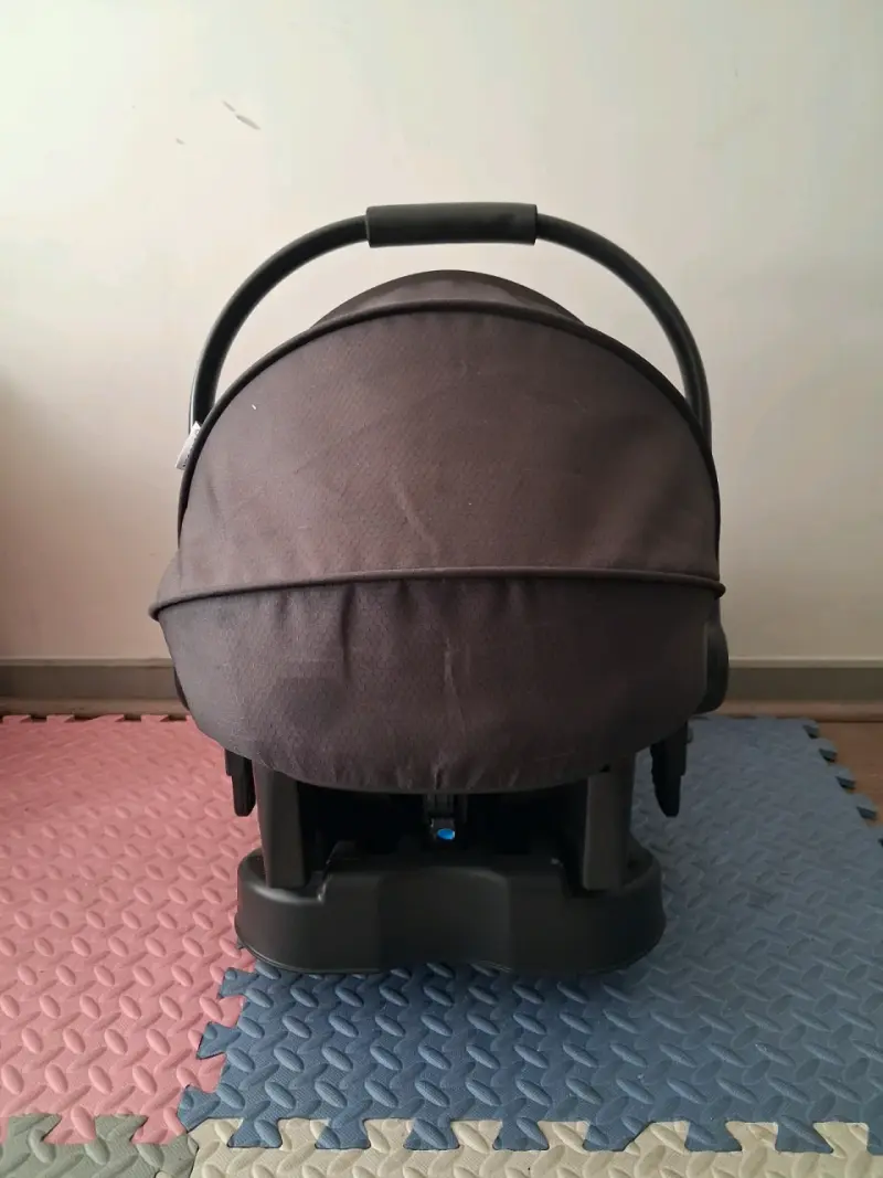 Silla de Auto Bebesit Negra para Bebé - 2