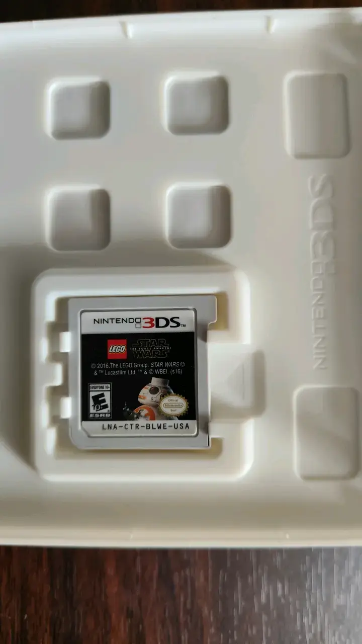 LEGO Star Wars: The Force Awakens Nintendo 3DS - 4
