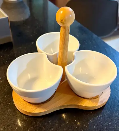 Set de Bowls de Cerámica con Base de Madera - miniatura 2
