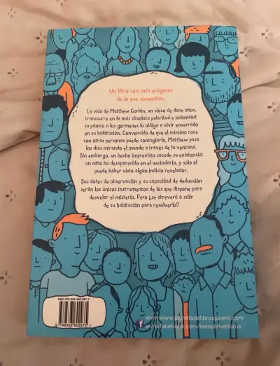 Libro 'El Imprevisto Caso del Chico en la Pecera' - miniatura 3
