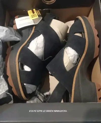 Sandalias de Cuero Negro CAT para Mujer - miniatura 2