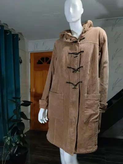 Hermosa Trenca de Cotelé Marrón talla XXL/48 - miniatura 1