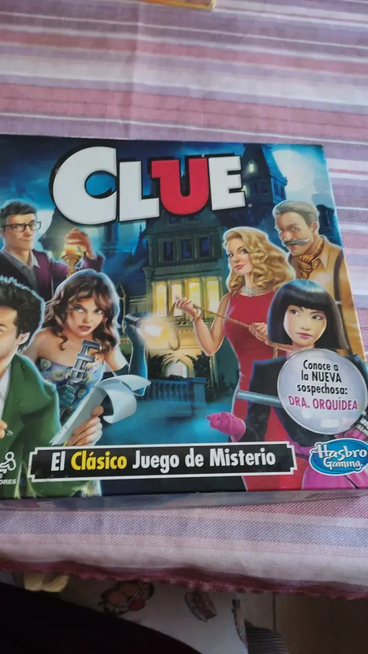 Juego de mesa Clue clásico de misterio