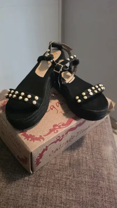 Sandalias negras colombianas - miniatura 2