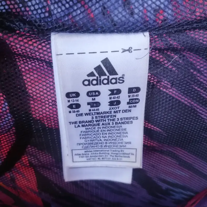 Chaqueta deportiva Adidas estampada multicolor - 3