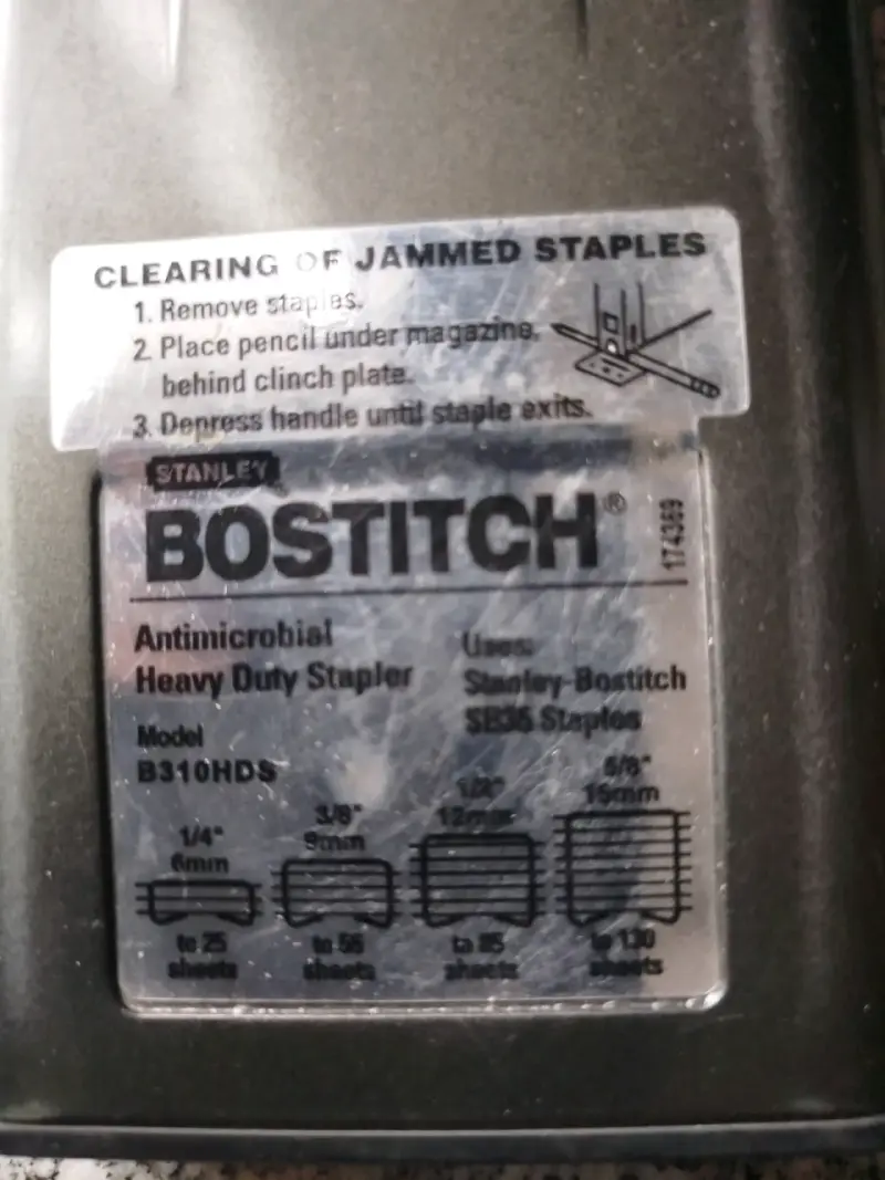 Engrapadora Bostitch Heavy Duty Antimicrobial - 3