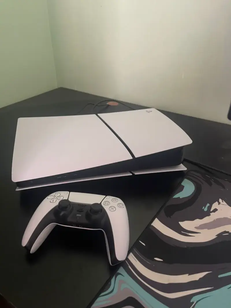 Consola PlayStation 5 con control DualSense - 2
