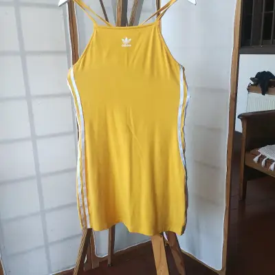 Vestido amarillo Adidas con tirantes - miniatura 1