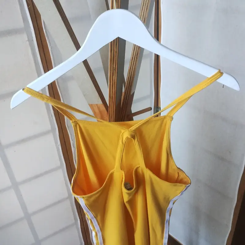 Vestido amarillo Adidas con tirantes - 3
