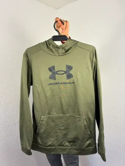♻️Polerón verde con capucha Under Armour - miniatura 1