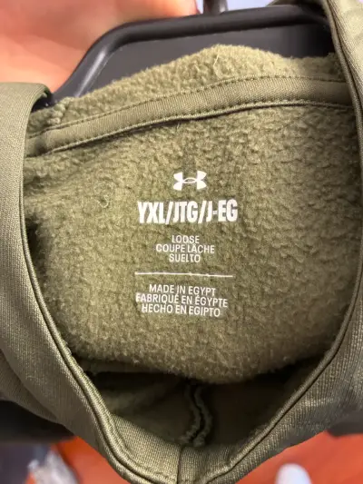 ♻️Polerón verde con capucha Under Armour - miniatura 3