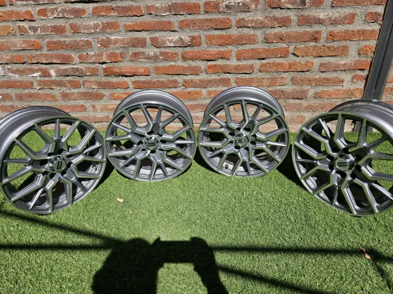 4 Llantas Ozaka 14” Multiperforación 4x100/108 - 1
