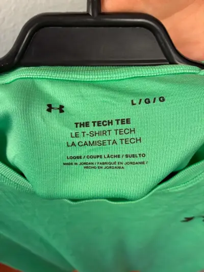 ♻️Polera deportiva verde Under Armour Tech - miniatura 3