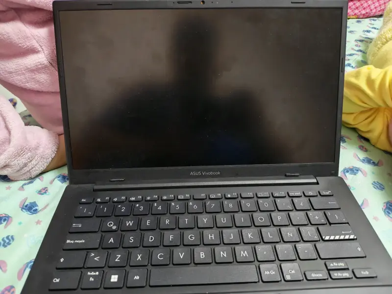 Laptop ASUS Vivobook 14 pulgadas Intel Core i3 - 2