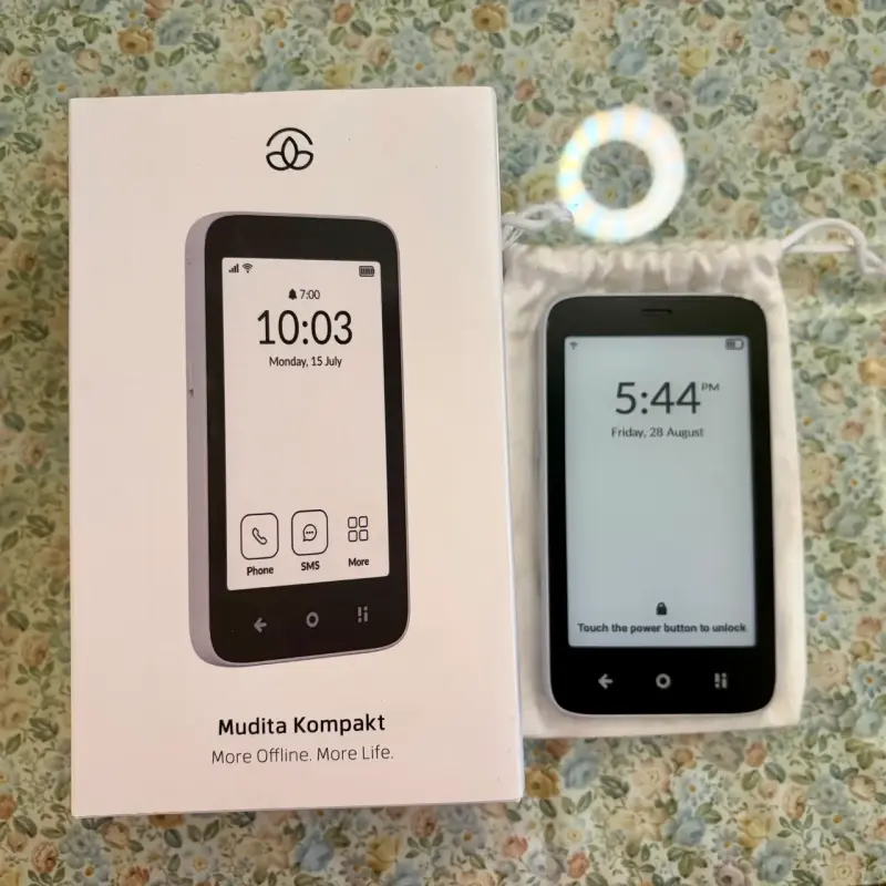 Teléfono Mudita Kompakt minimalista eink - 1